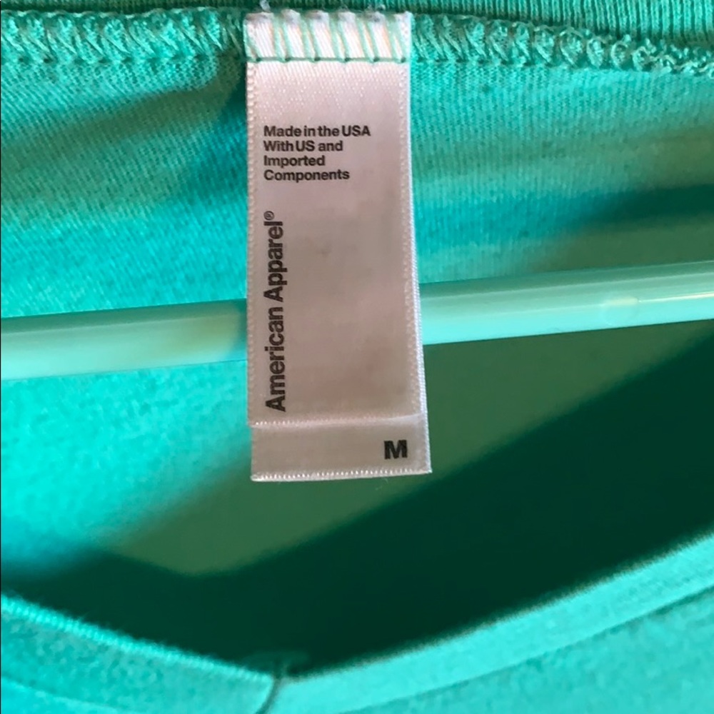 T-Shirt - Picture 3 of 4